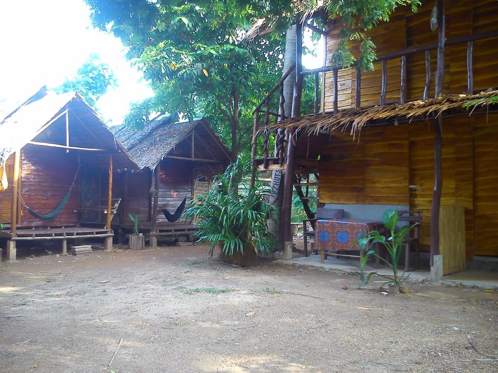Easy Huts Hotel Koh Lanta Exterior photo